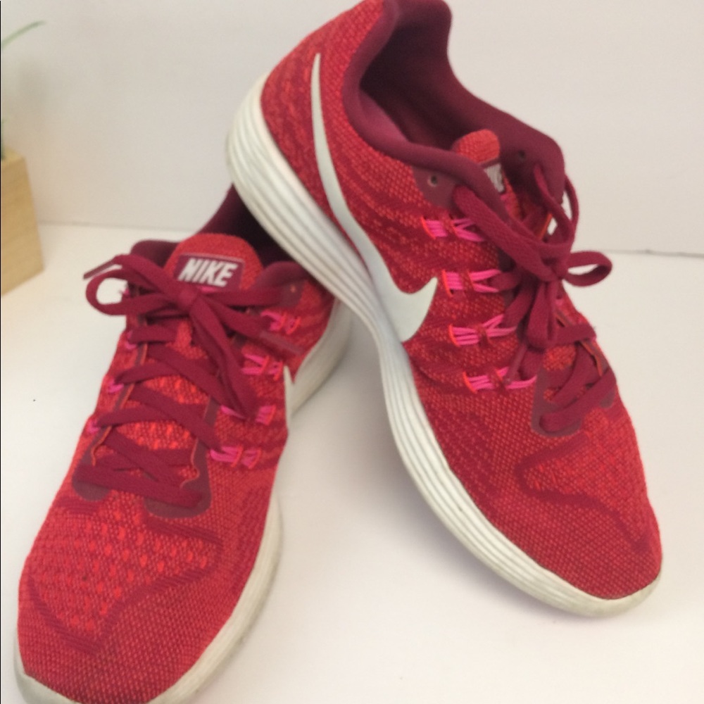 Nike womens Lunar tempo 2 size 8